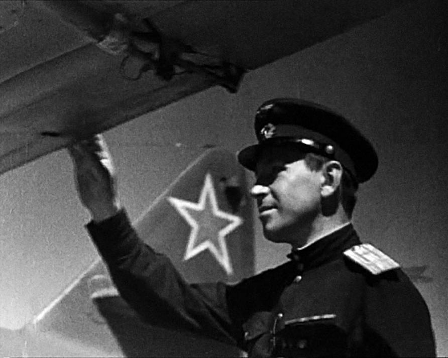 Летчик-испытатель НИИ ВВС КА Андрей Григорьевич Кочетков (15 (2) мая 1908 года – 1 мая 1990 гг.), участник первых Государственных испытаний самолета И-220